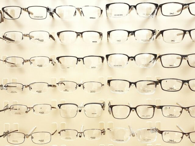 How Do I Read My Glasses Prescription?